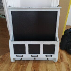 Rustic Key Holder w/ Chalkboard